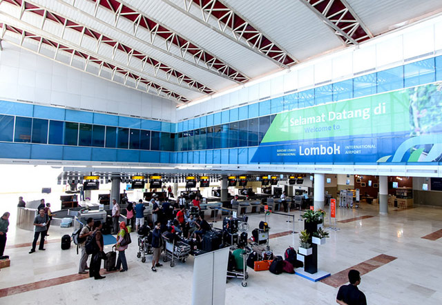 拓得利金属天花-条扣天花