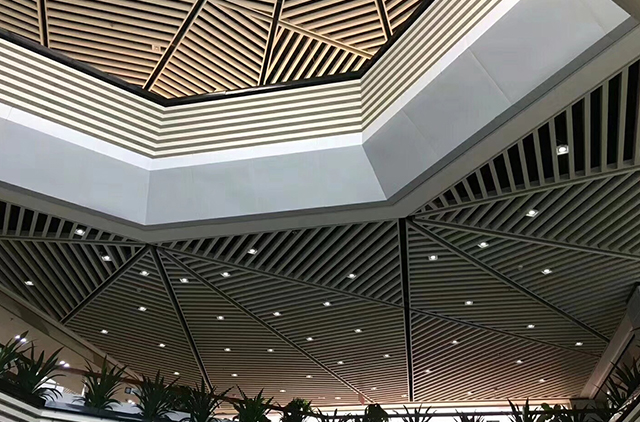 拓得利金属天花-格栅天花
