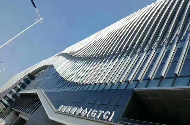 拓得利金属天花-订制方通